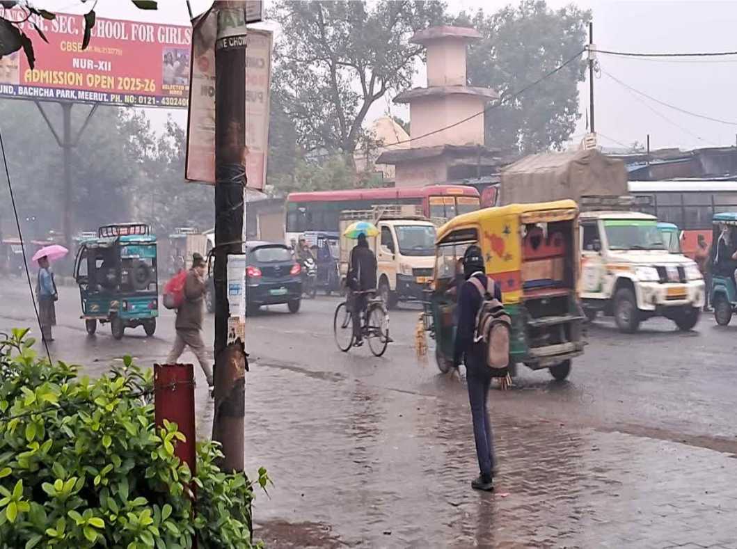 पूरे प्रदेश में हुई बरसात से गिरा पारा, आज इन 58 जिलों में बारिश और आंधी का अलर्ट