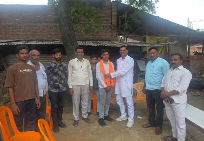 “कुर्सी विधानसभा में भाजपा का जनसंपर्क अभियान तेज” ओम प्रकाश वर्मा ने घर-घर पहुंचकर गिनाईं सरकार की उपलब्धियां
